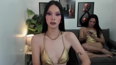 alondra_smith69 online show from June 11, 6:11 am