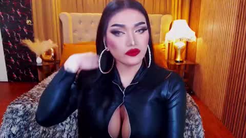 Alura Jhenson online show from September 8, 6:50 pm