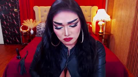 Alura Jhenson online show from November 4, 1:05 am