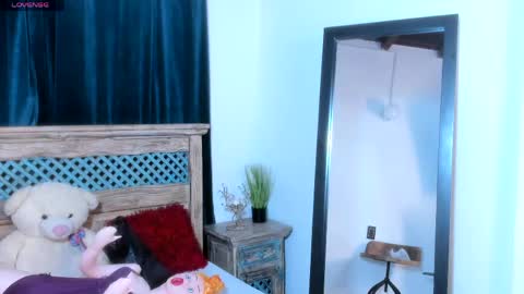 amaia_monroe online show from June 5, 6:17 am