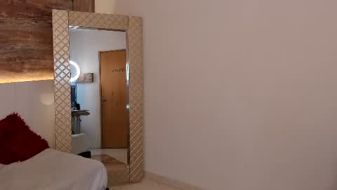 amaia_monroe online show from July 22, 5:44 am