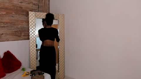 amaia_monroe online show from July 29, 4:00 am