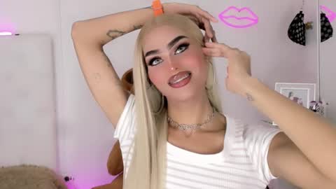 amal_baddel_ online show from February 5, 5:01 am