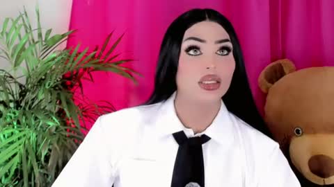 amal_baddel_ online show from June 18, 8:02 pm