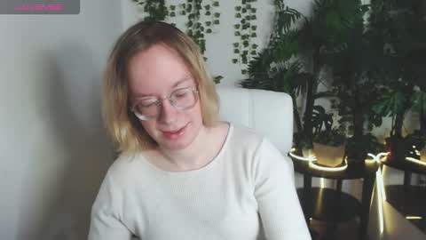 Hi im Amanda online show from December 19, 9:25 am