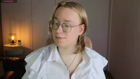 Hi im Amanda online show from June 5, 12:44 pm