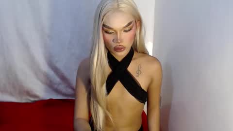 Amanda online show from November 7, 10:04 am