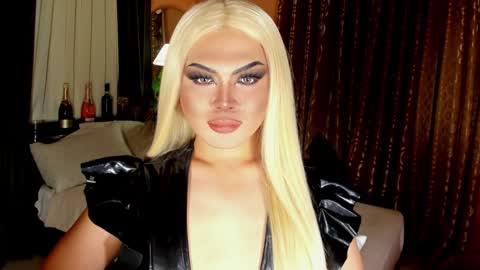 MISS JAZMINE QUEEN OF HELLFIRE online show from February 1, 12:16 pm