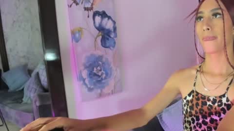 amber_valencia online show from July 22, 7:51 pm