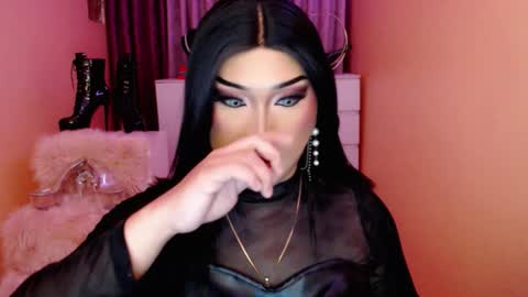 Queen Mireska online show from October 5, 12:49 pm