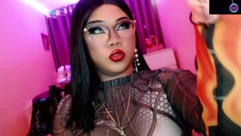 Queen Mireska online show from June 9, 5:01 pm