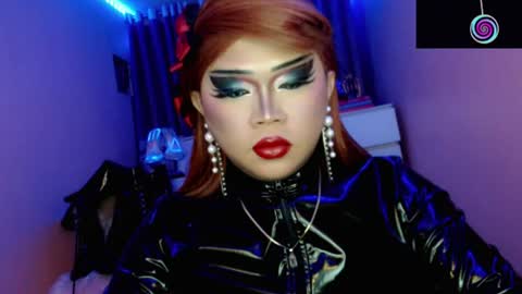 Queen Mireska online show from June 20, 3:15 pm