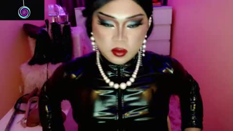 Queen Mireska online show from July 12, 6:21 pm