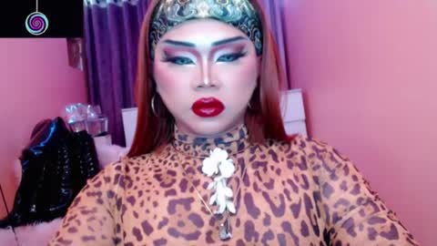 Queen Mireska online show from July 27, 11:50 am