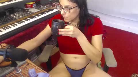 Trashely Gimpson online show from September 10, 6:40 pm