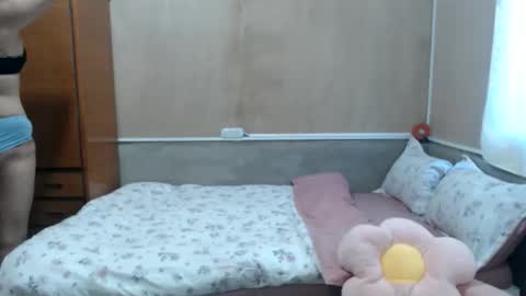 amysweetbabe online show from June 8, 4:02 am