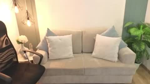 Andre Castaneda online show from June 10, 7:02 pm