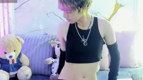 angeel_tay online show from June 8, 7:13 pm