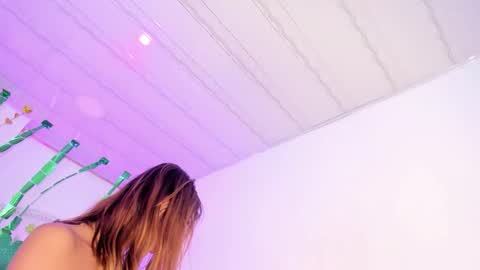 angela_garciaa online show from March 7, 10:05 pm