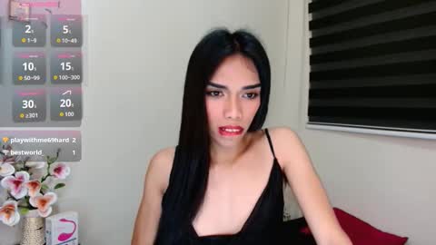 SENORITA online show from October 18, 12:03 am