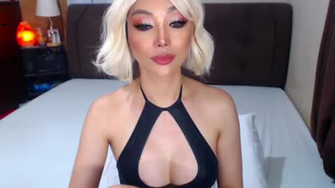 MS. AMALIA online show from July 16, 10:32 am