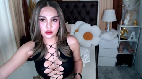 angelique_hart online show from July 28, 6:20 pm