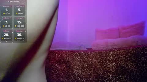   online show from July 26, 9:16 am