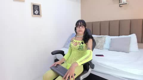 Angel  online show from July 24, 7:22 pm