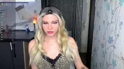 anjalin_sososok online show from June 29, 3:21 am