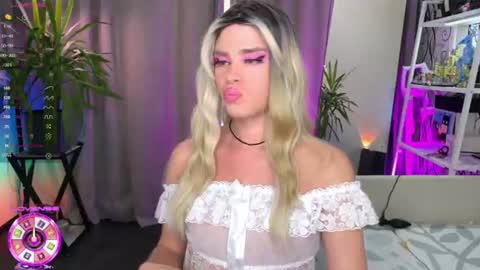 anjalin_sososok online show from July 11, 7:57 am