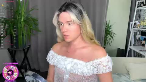 anjalin_sososok online show from July 14, 2:49 am