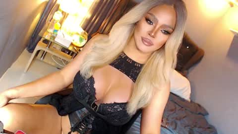 Miss Anna online show from July 1, 8:37 am