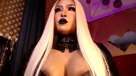 antoniasaints69 online show from October 30, 6:40 pm