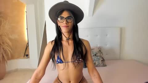 aprill_fox online show from July 23, 5:38 am