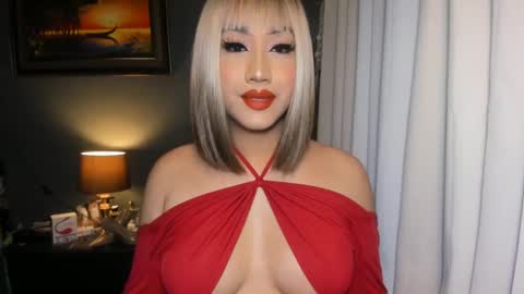 Snapshot of aqueenofcumxx chatting on February 28, 5:59 pm Alicia online show from February 28, 5:59 pm