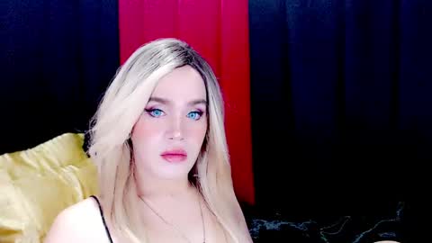 ARIANNE CUMS  online show from April 15, 7:24 am