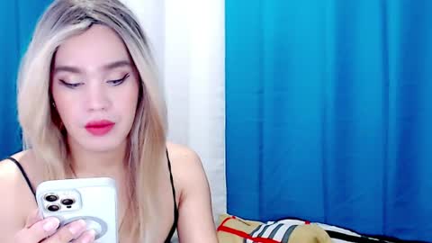ARIANNE CUMS  online show from July 6, 8:21 am