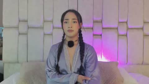 Welcome to Ari room online show from June 24, 8:06 pm