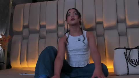 Welcome to Ari room online show from July 28, 8:52 pm