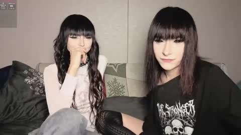 Alove online show from April 5, 3:43 pm