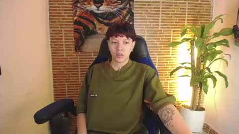 asher_addams__ online show from August 5, 4:29 am