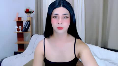 ashley online show from June 4, 7:17 pm