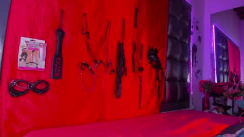 ashlymillerr_ online show from June 6, 8:38 pm