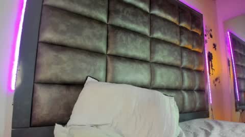 ashlymillerr_ online show from July 25, 9:02 pm