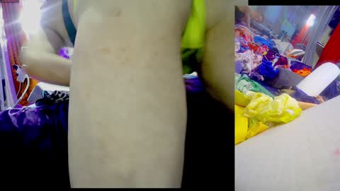 ashmomo online show from December 11, 7:03 pm