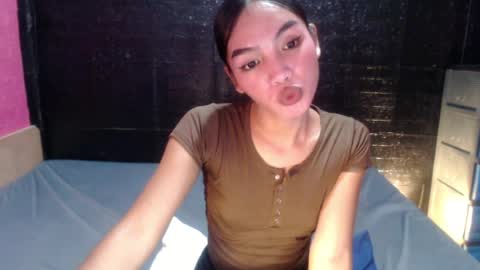 asian_cassy online show from July 24, 7:40 am