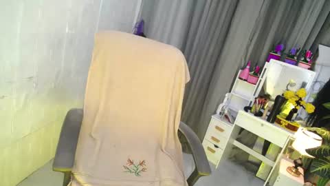 Angelyn moore online show from June 28, 3:56 am