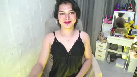 Angelyn moore online show from July 7, 10:19 am