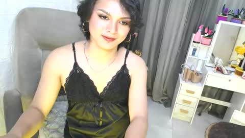 Angelyn moore online show from July 28, 2:13 pm
