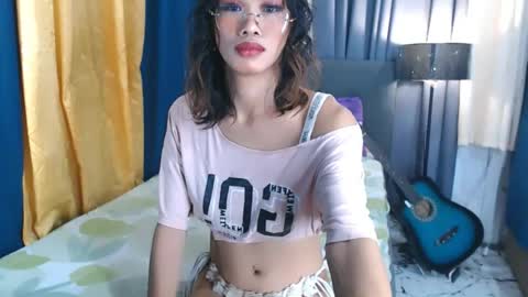 asian_hotsexy online show from July 23, 3:32 pm